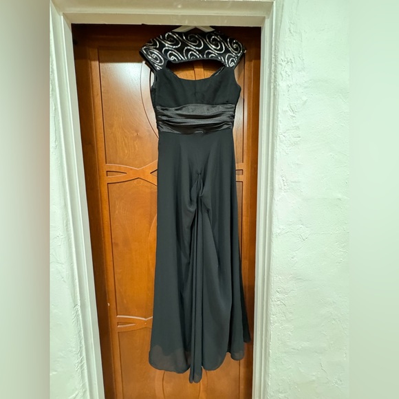 Black formal gown with train and bustle - Picture 4 of 10
